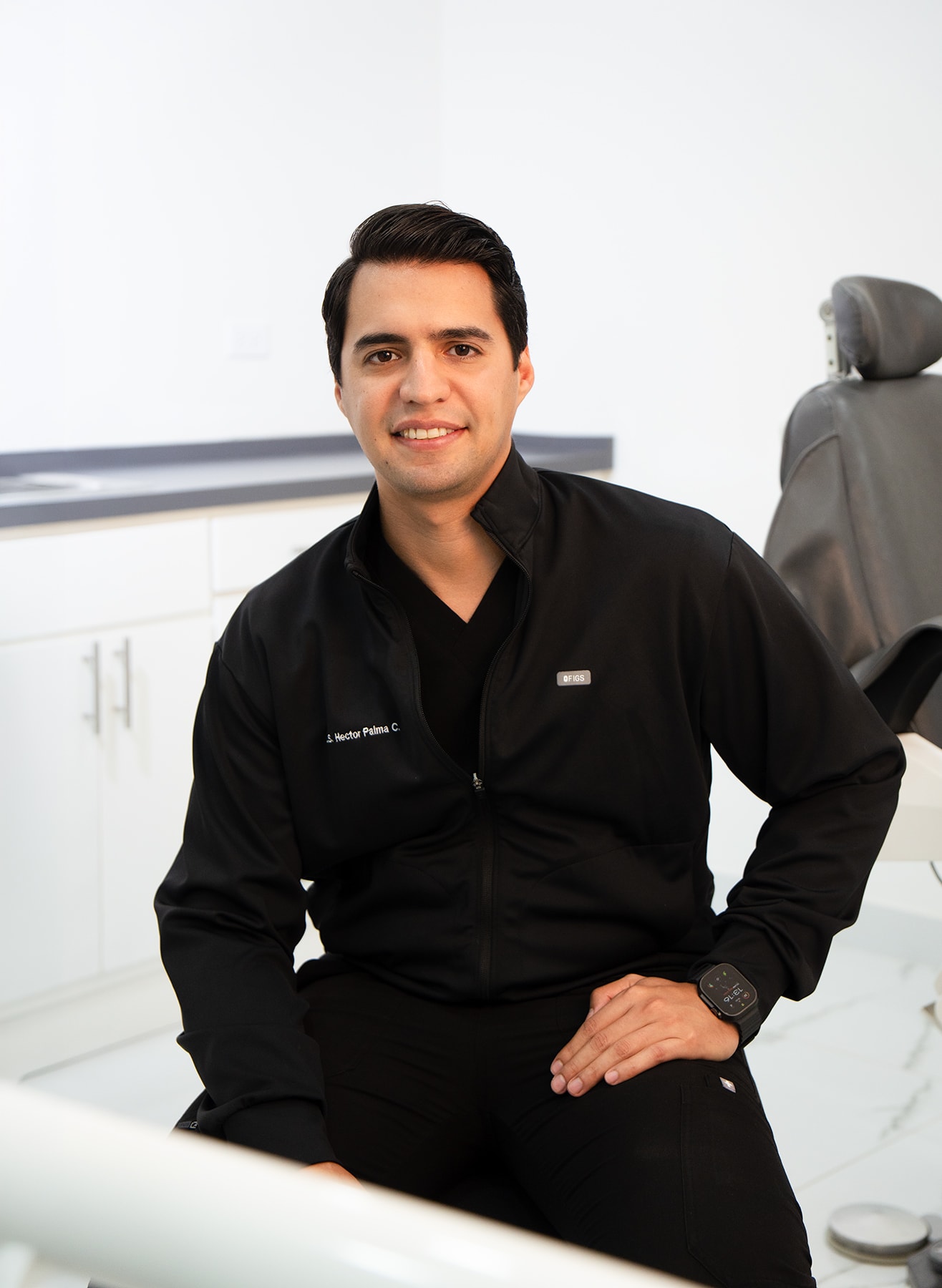 Dr. Hector Palma Cochran — Orthodontist